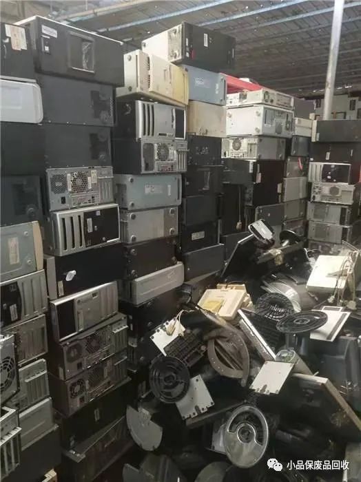 三十而立未成，計算機房維護服務開啟職業新篇章