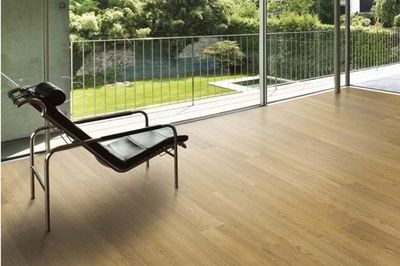 比肌膚還有彈性的地板 得高wicanders軟木地板的魅力與計算機房專業維護服務解析